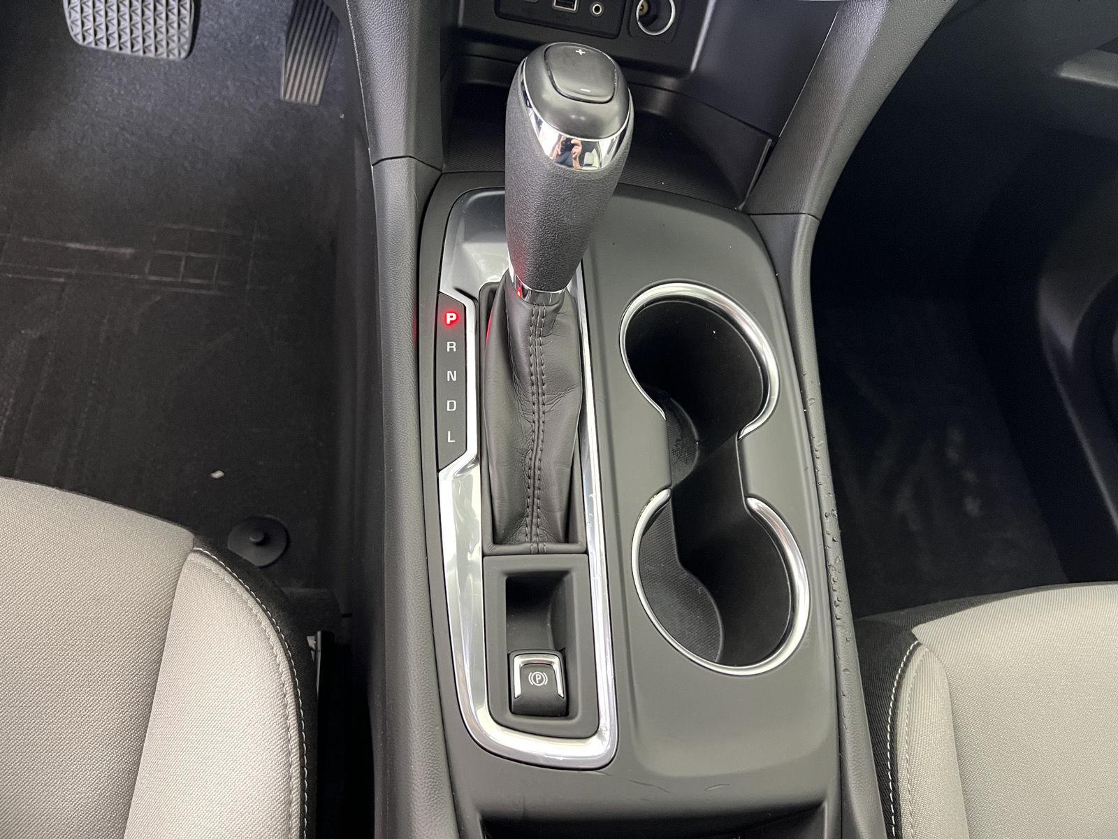 Used 2021 Silver Ice Metallic Chevrolet LT image 24