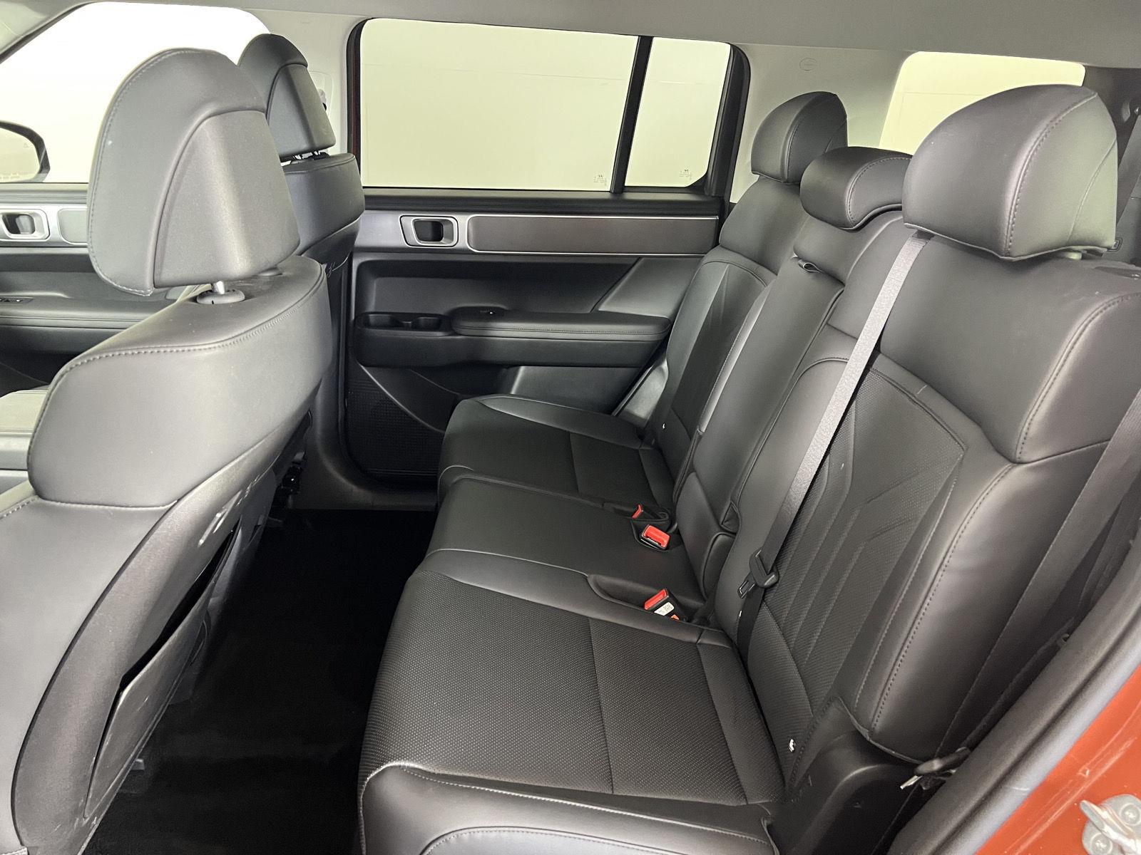 Certified Used 2025 Terracotta Orange Hyundai XRT image 26