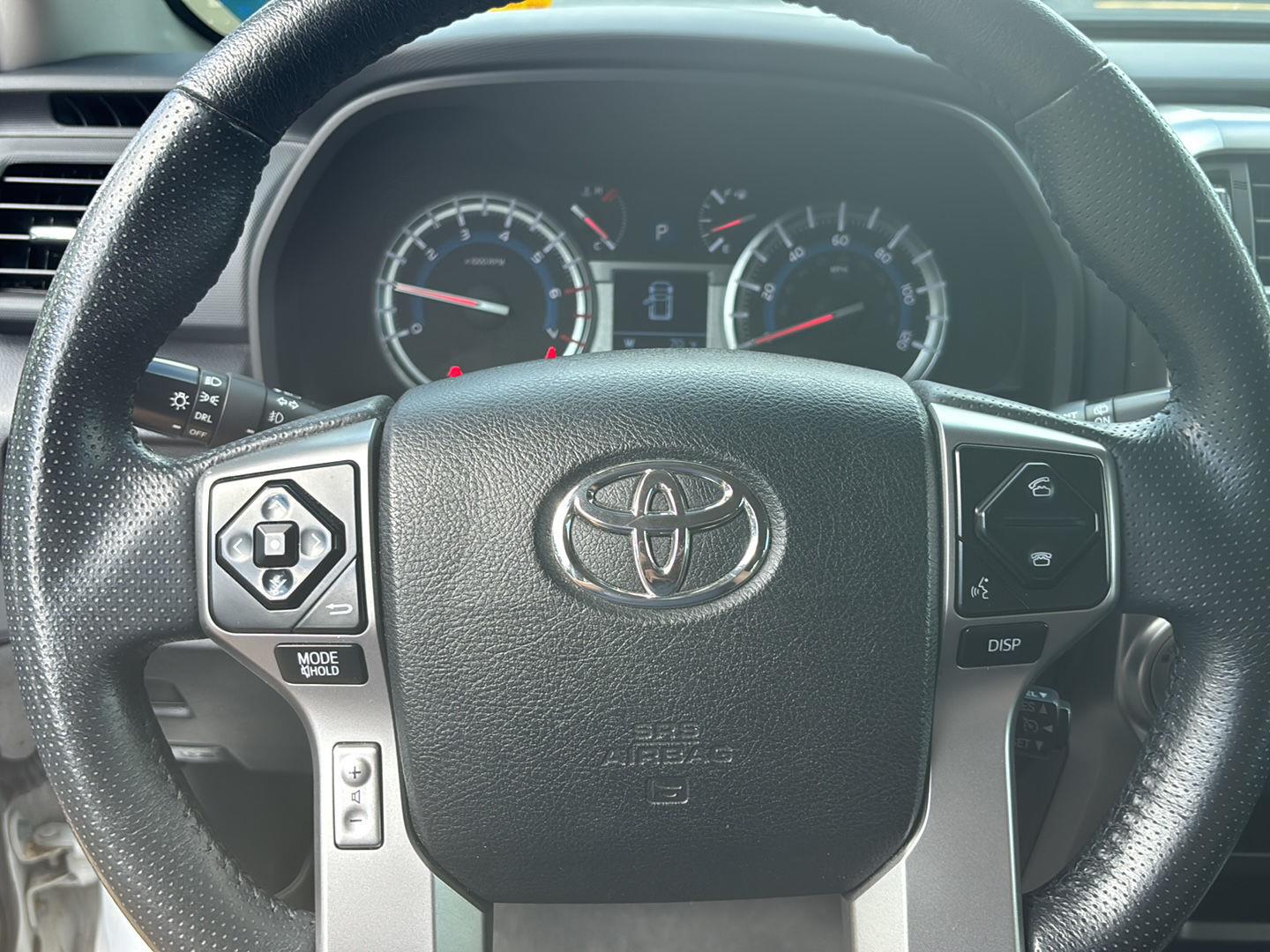 Used 2017 Super White Toyota SR5 Premium image 11