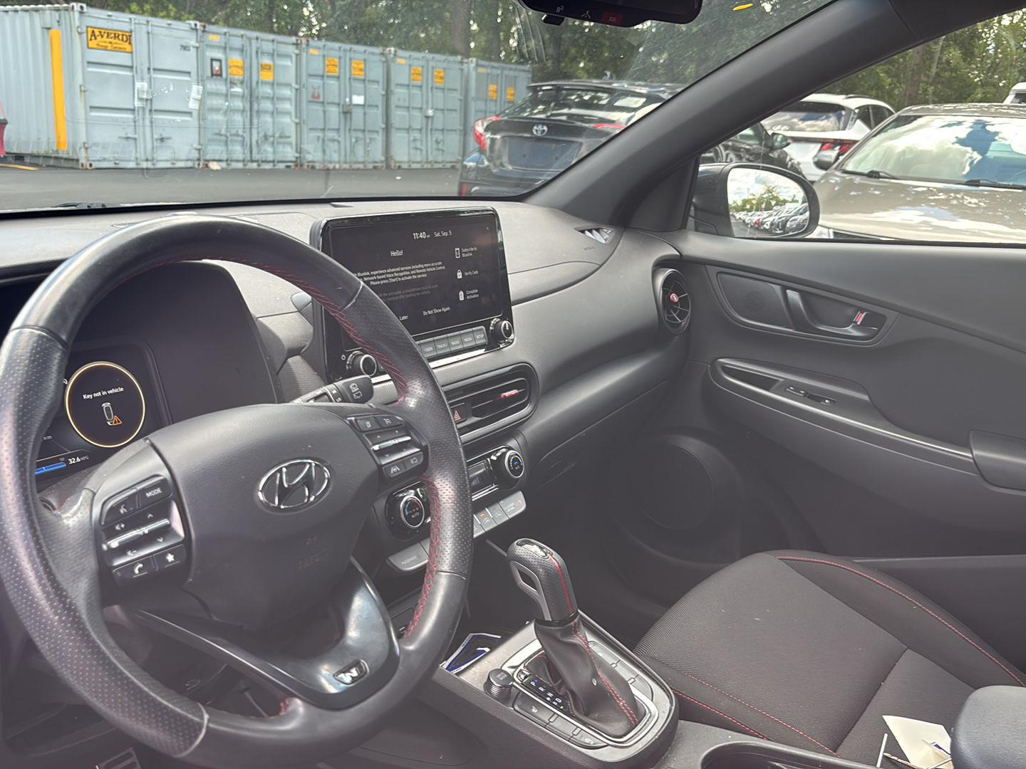 Used 2023 Wh Hyundai  image 8