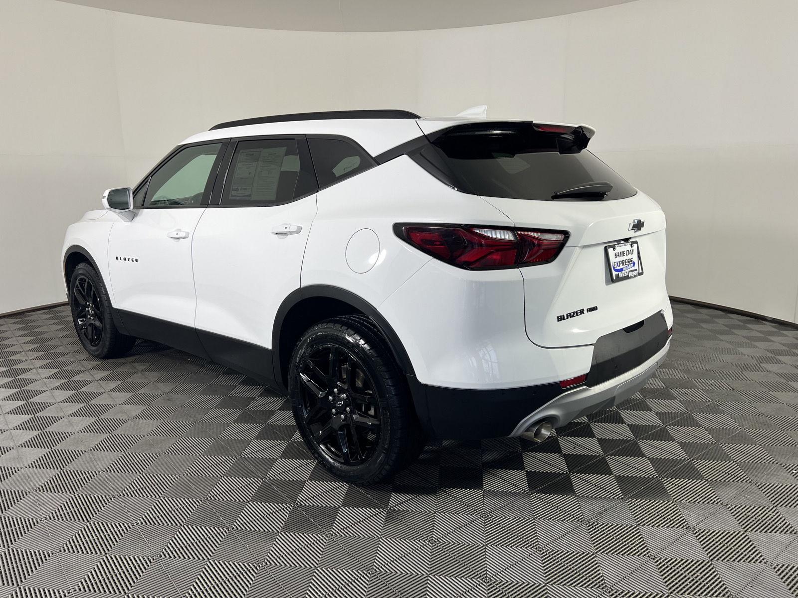Used 2020 Summit White Chevrolet LT image 5