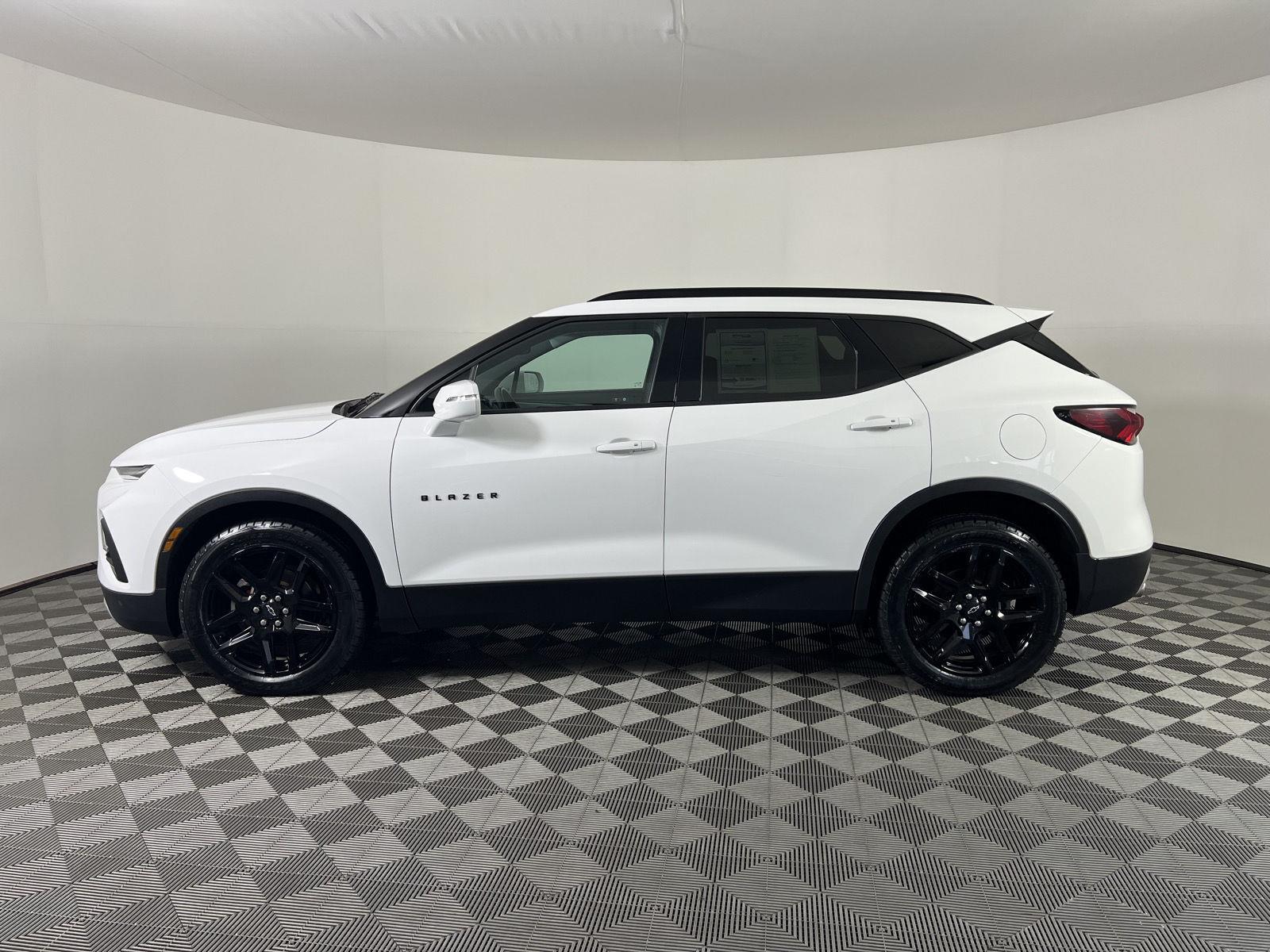 Used 2020 Summit White Chevrolet LT image 6