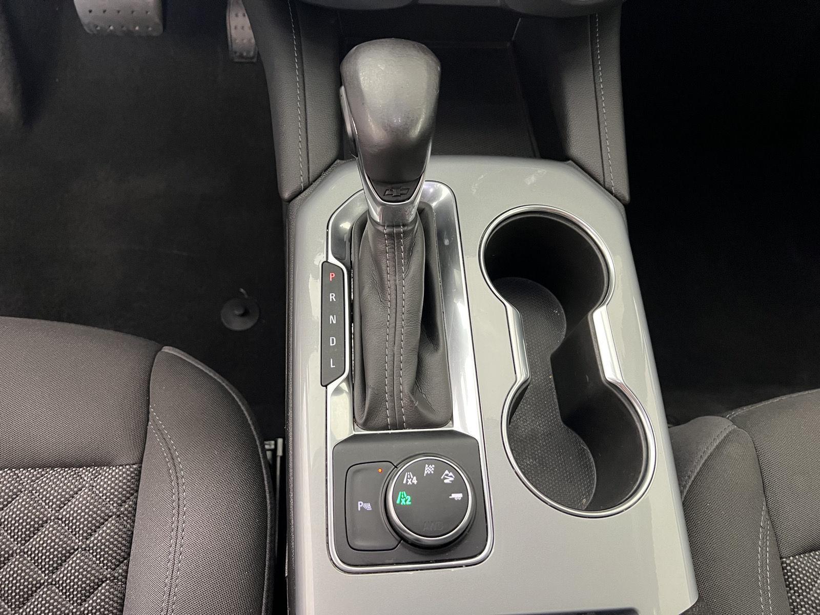 Used 2020 Summit White Chevrolet LT image 23