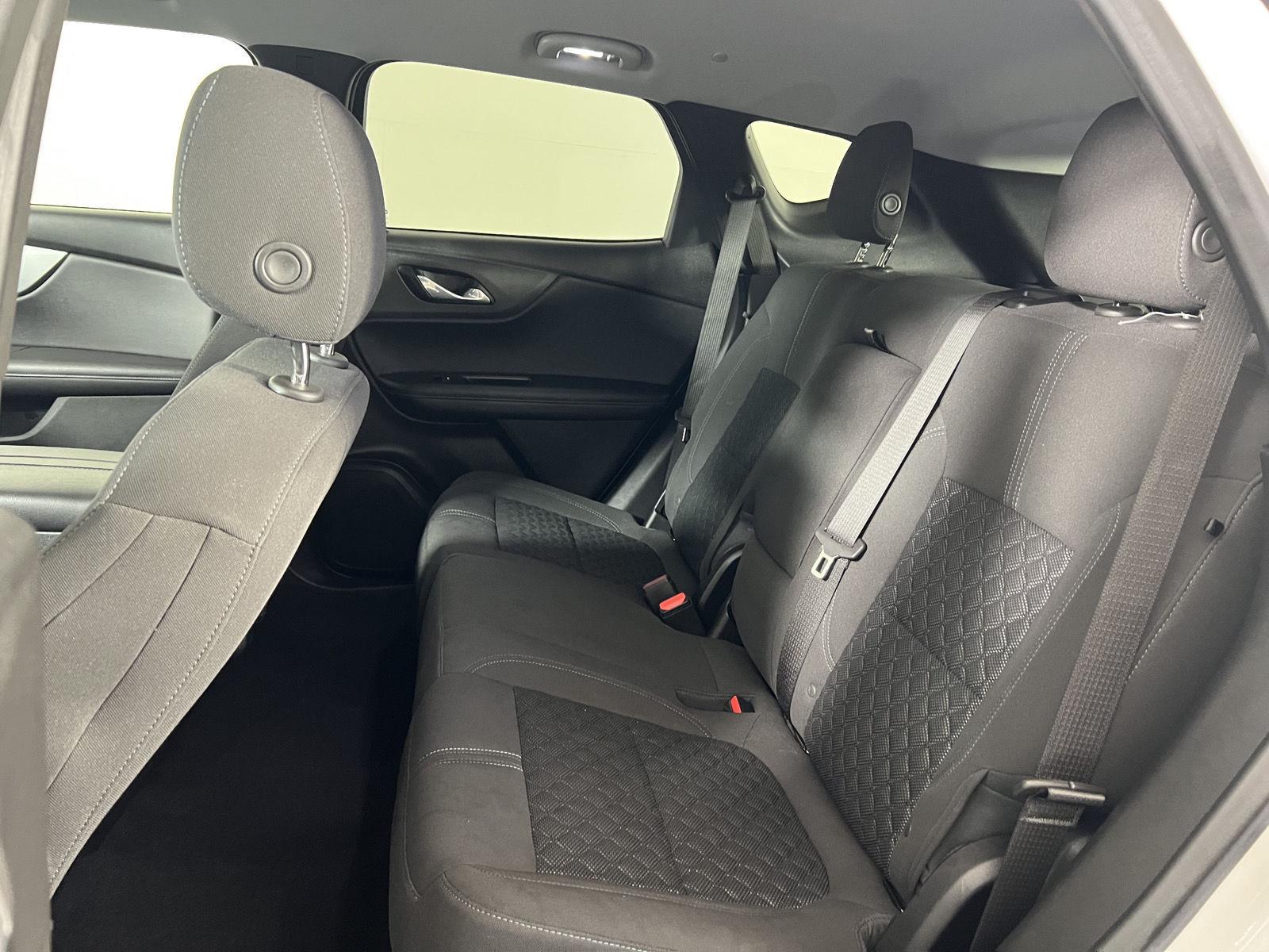 Used 2020 Summit White Chevrolet LT image 24