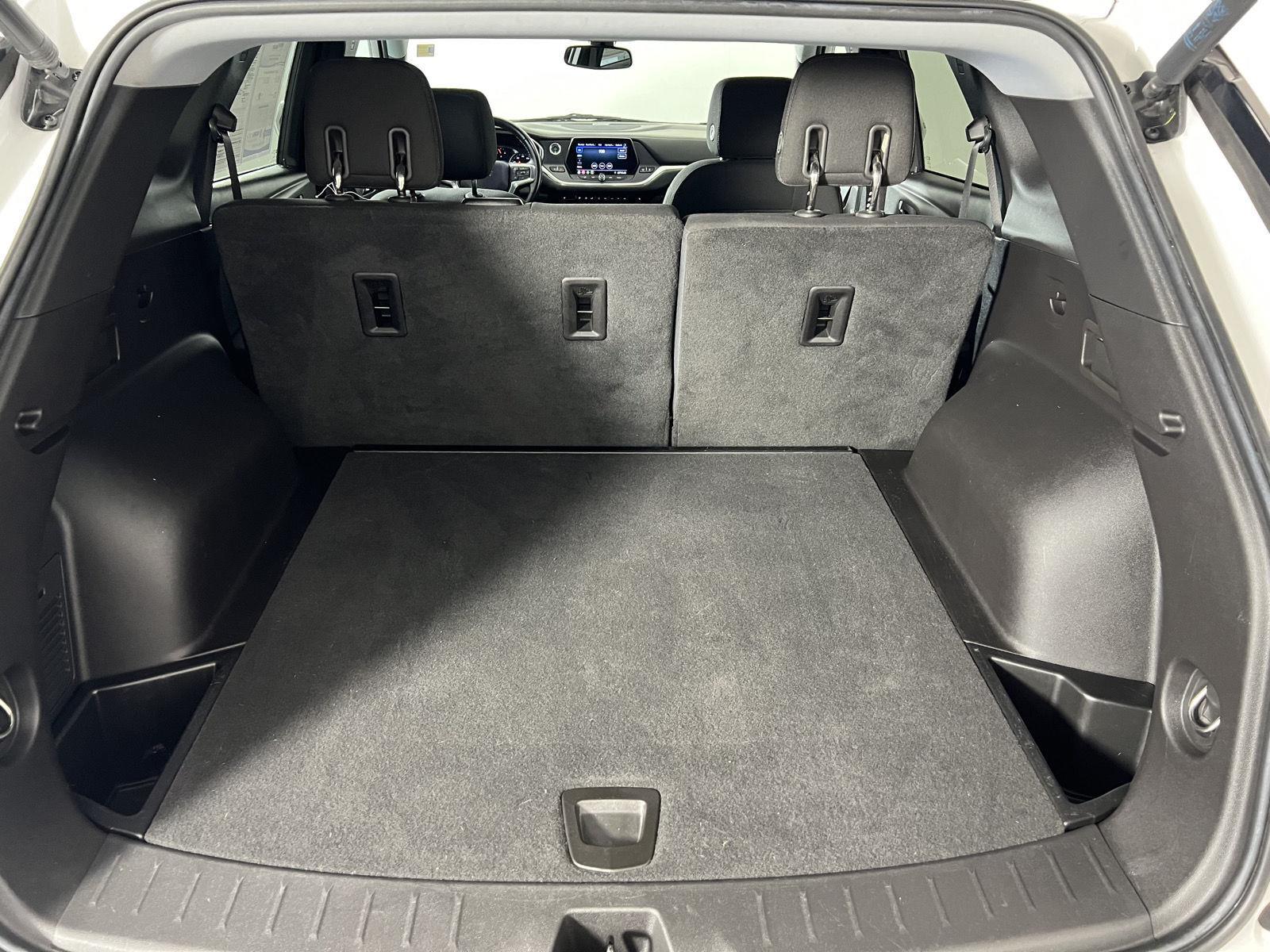 Used 2020 Summit White Chevrolet LT image 26