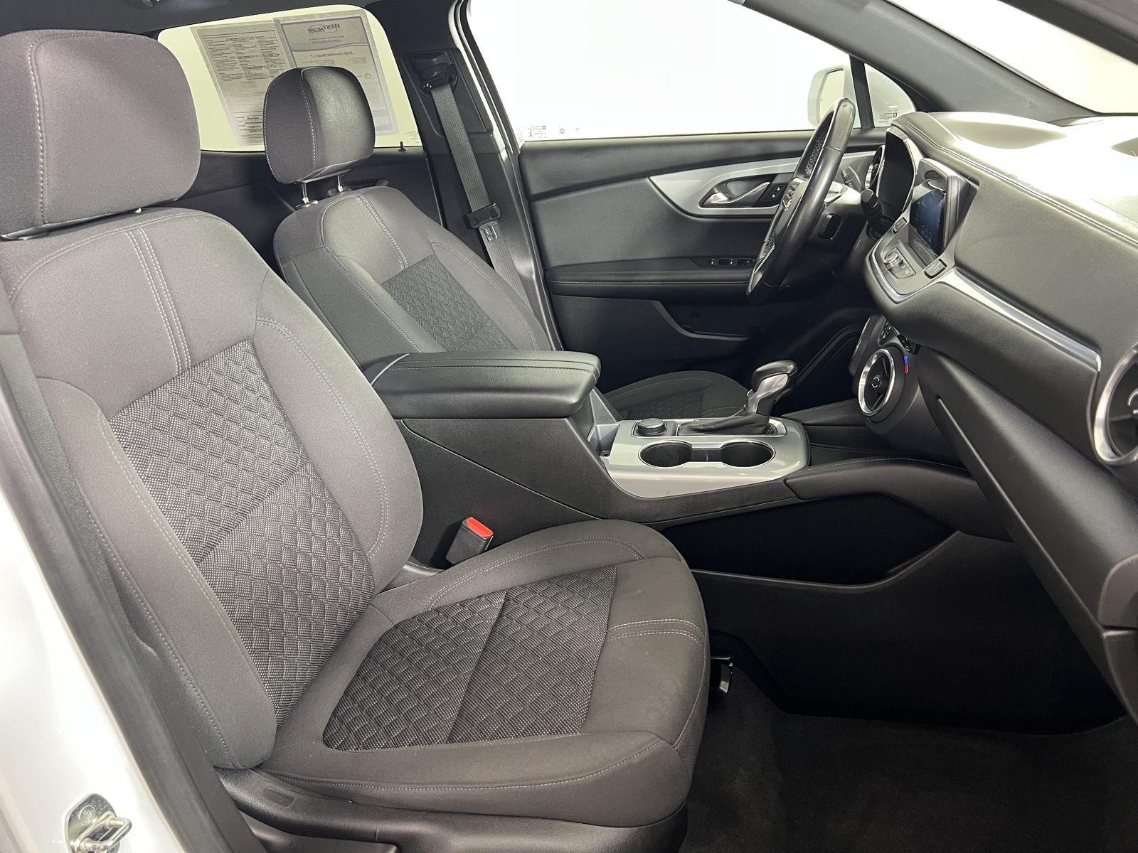 Used 2020 Summit White Chevrolet LT image 28