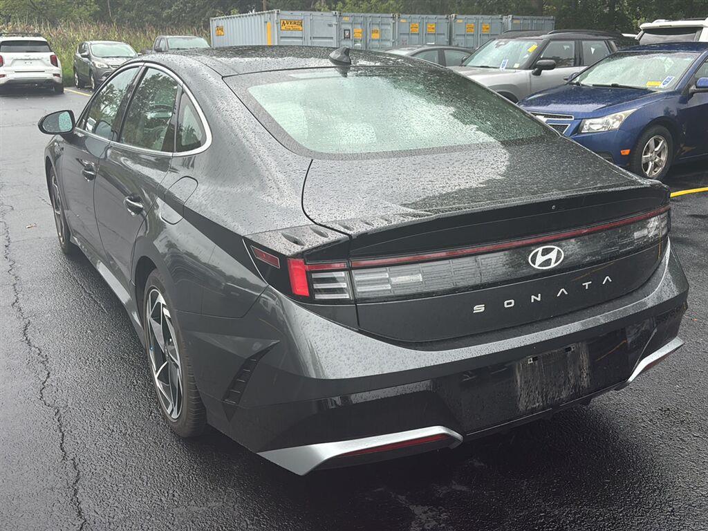 Certified Used 2024 Portofino Gray Hyundai SEL image 5