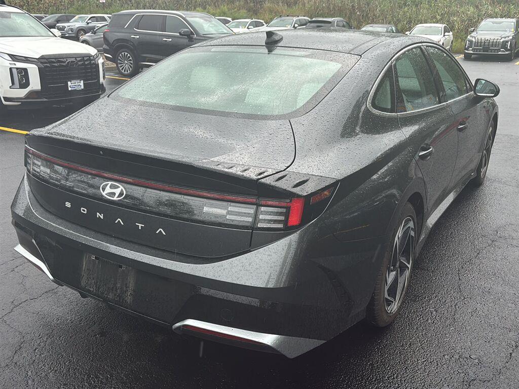 Certified Used 2024 Portofino Gray Hyundai SEL image 7