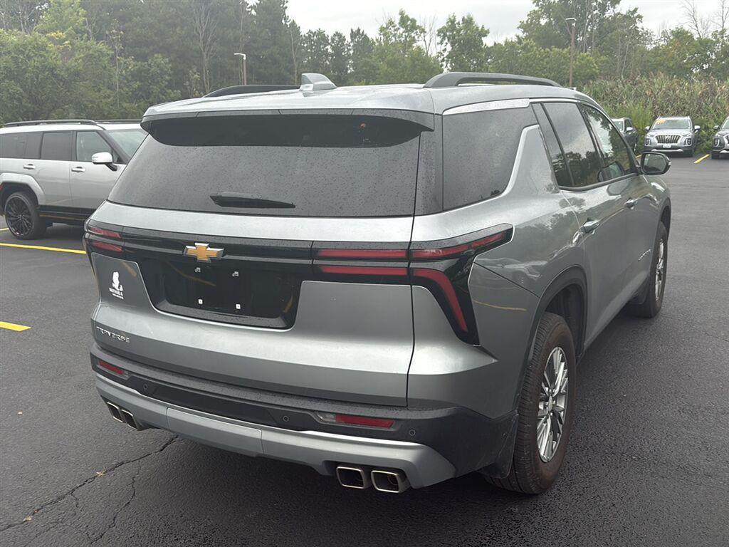 Used 2026 Sterling Gray Metallic Chevrolet FWD LT image 5