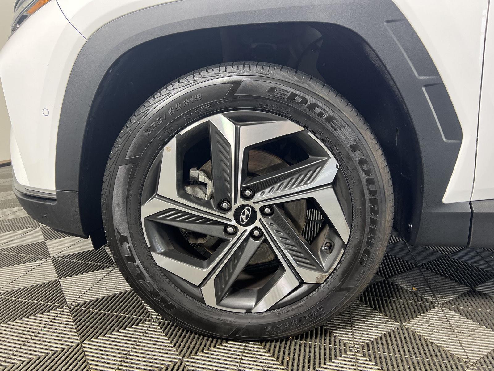 Certified Used 2024 Wh Hyundai  image 9