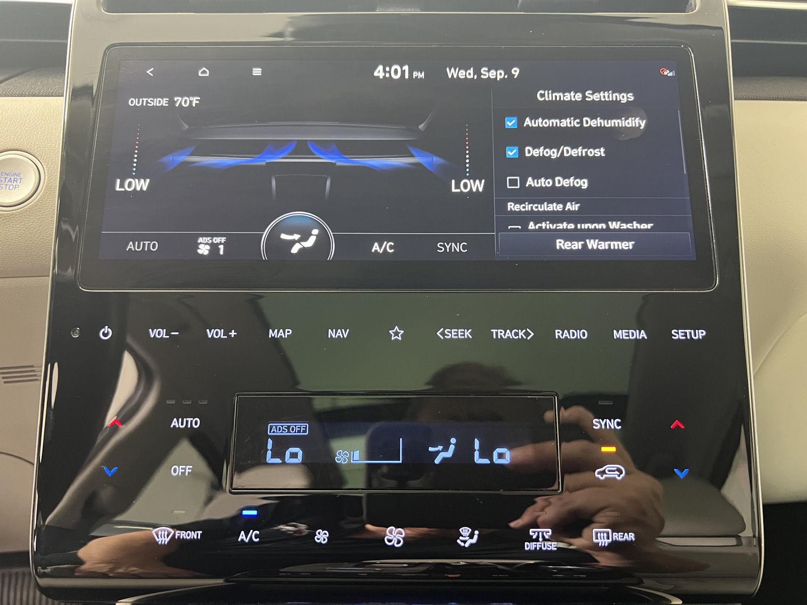 Certified Used 2024 Wh Hyundai  image 23