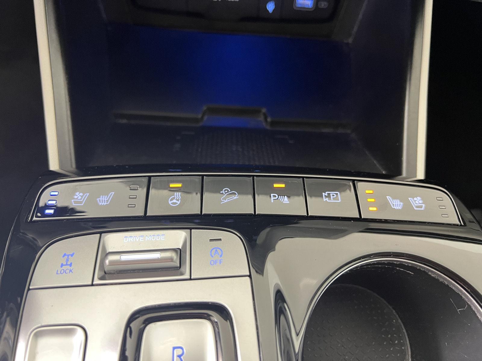 Certified Used 2024 Wh Hyundai  image 24