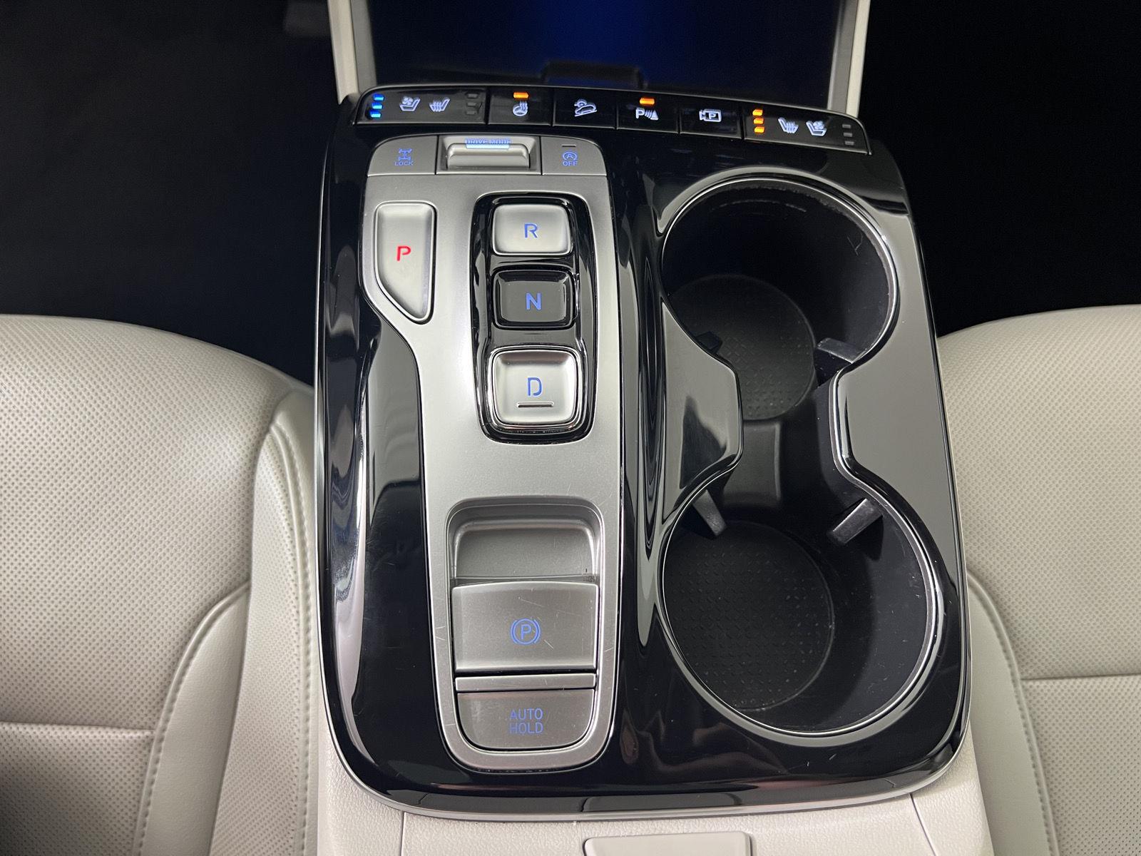 Certified Used 2024 Wh Hyundai  image 25