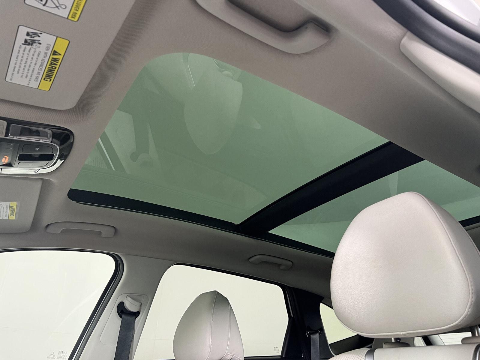 Certified Used 2024 Wh Hyundai  image 26