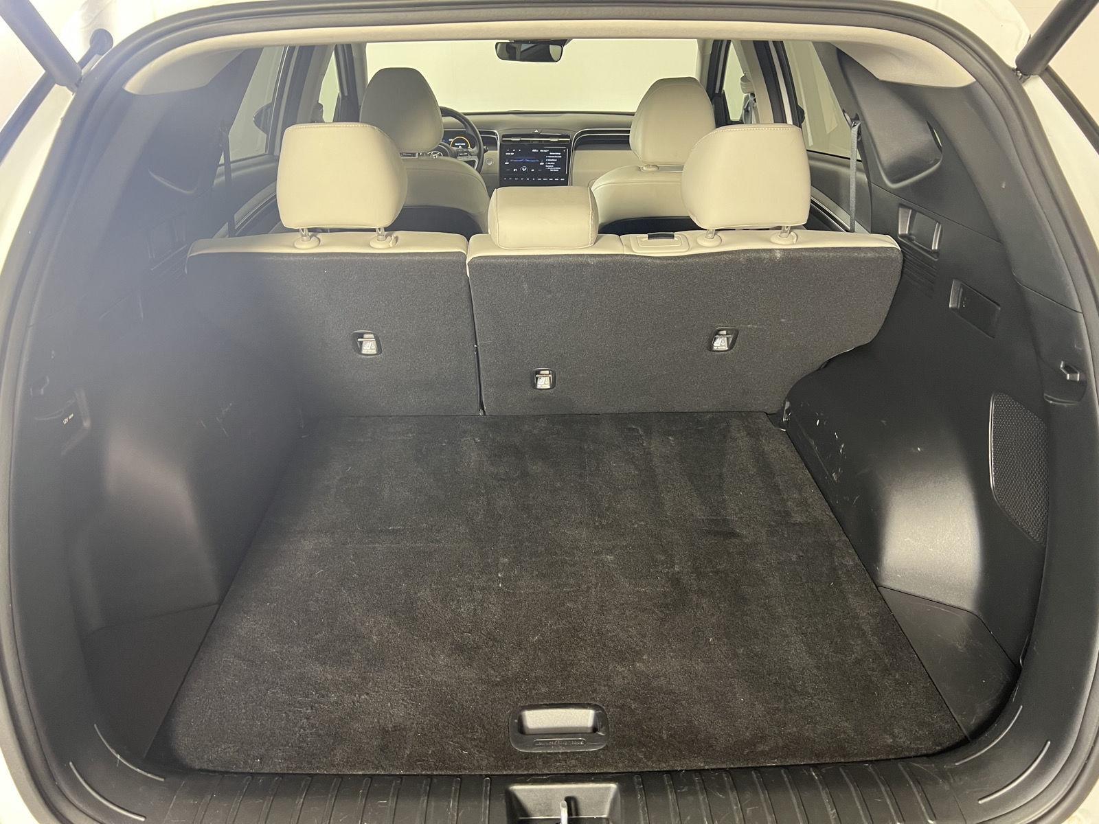 Certified Used 2024 Wh Hyundai  image 29