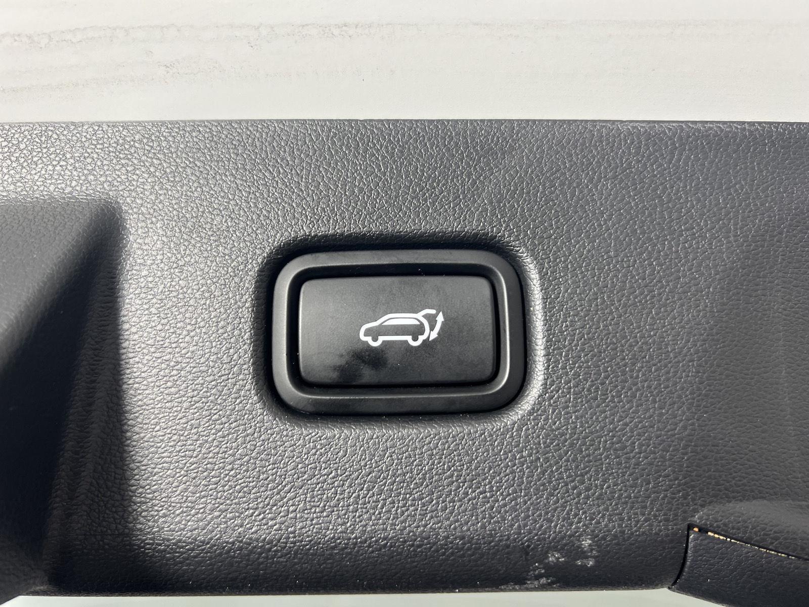 Certified Used 2024 Wh Hyundai  image 30