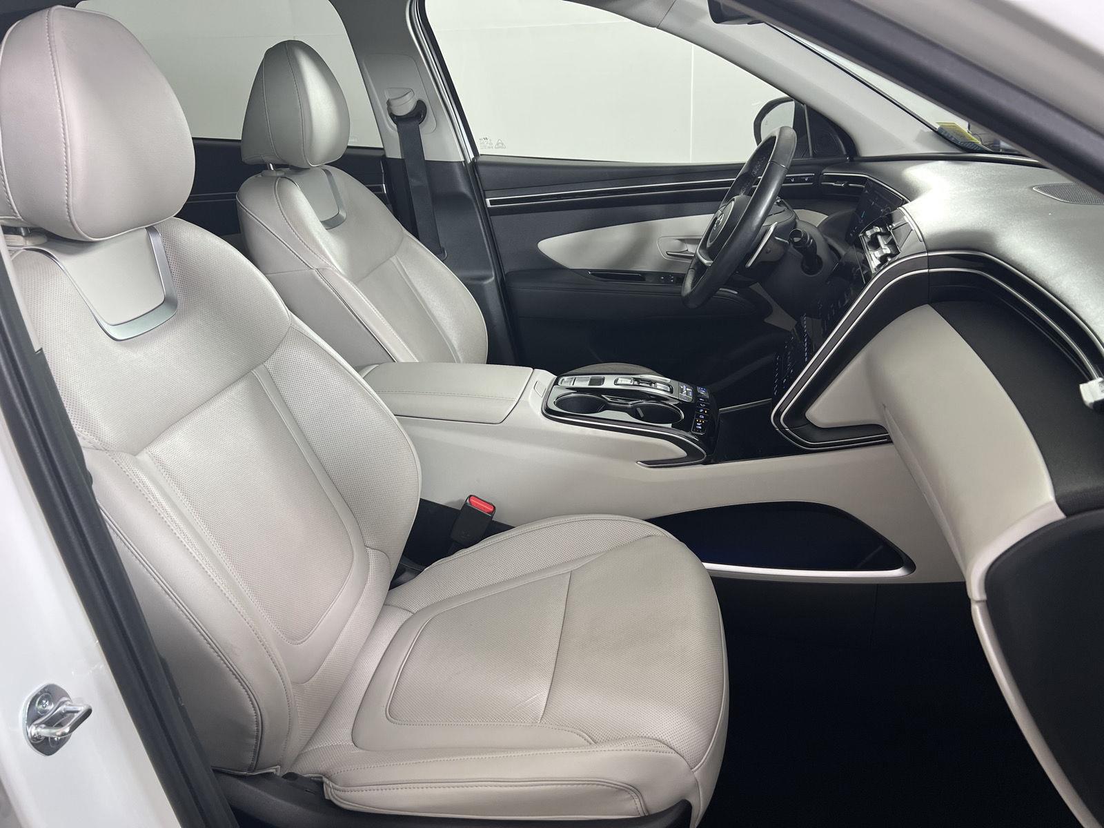 Certified Used 2024 Wh Hyundai  image 31