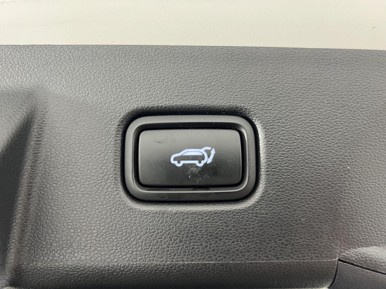Certified Used 2024 White Pearl Hyundai SEL image 27