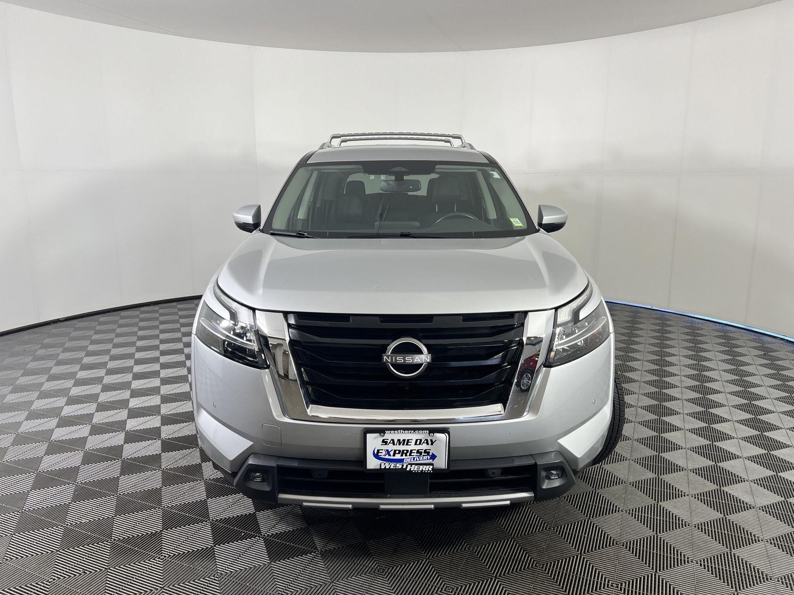 Used 2022 Brilliant Silver Metallic Nissan SL image 2