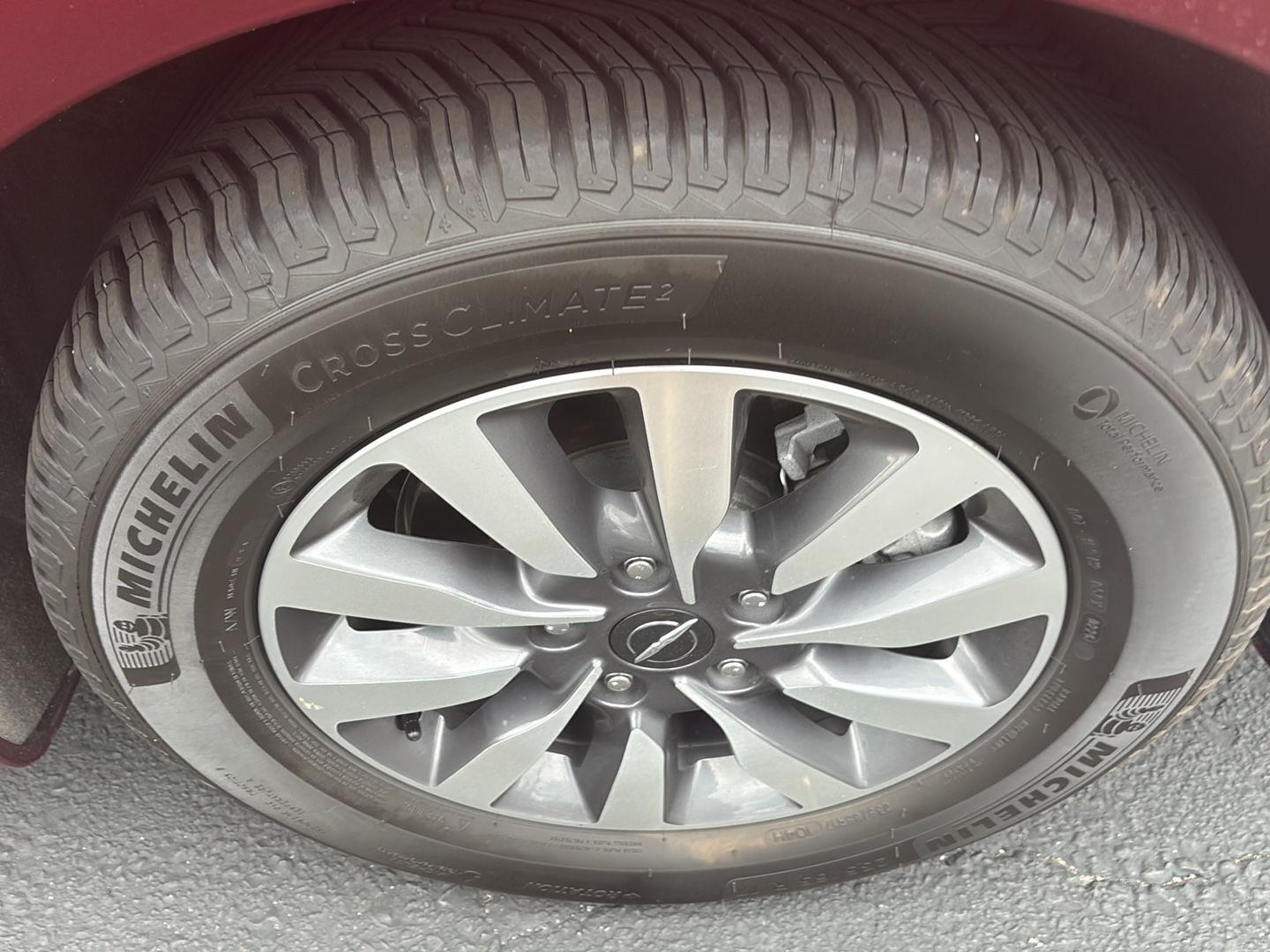 Used 2023 Velvet Red Pearlcoat Chrysler Hybrid Limited image 4