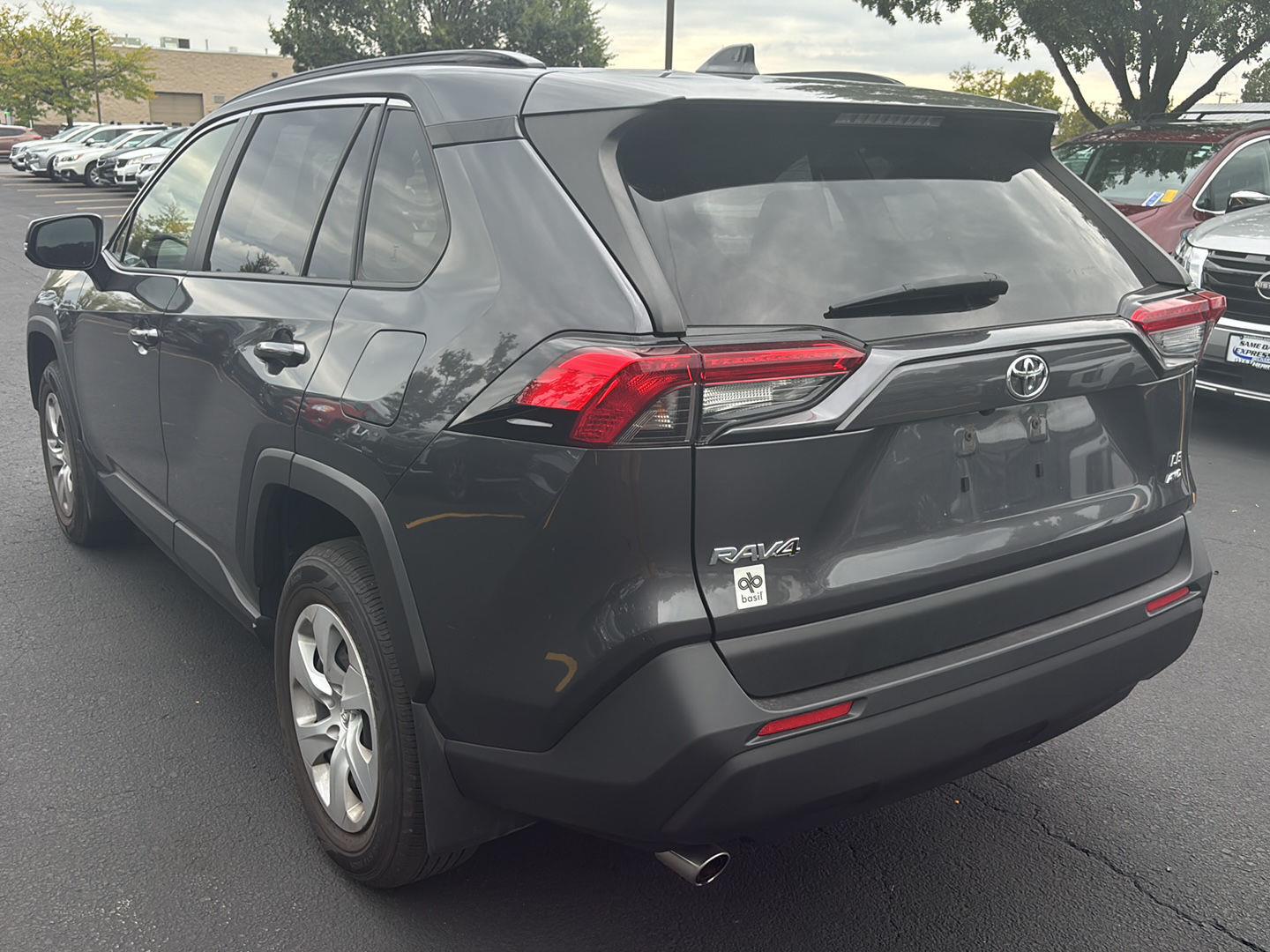 Used 2019 Magnetic Gray Metallic Toyota LE image 5