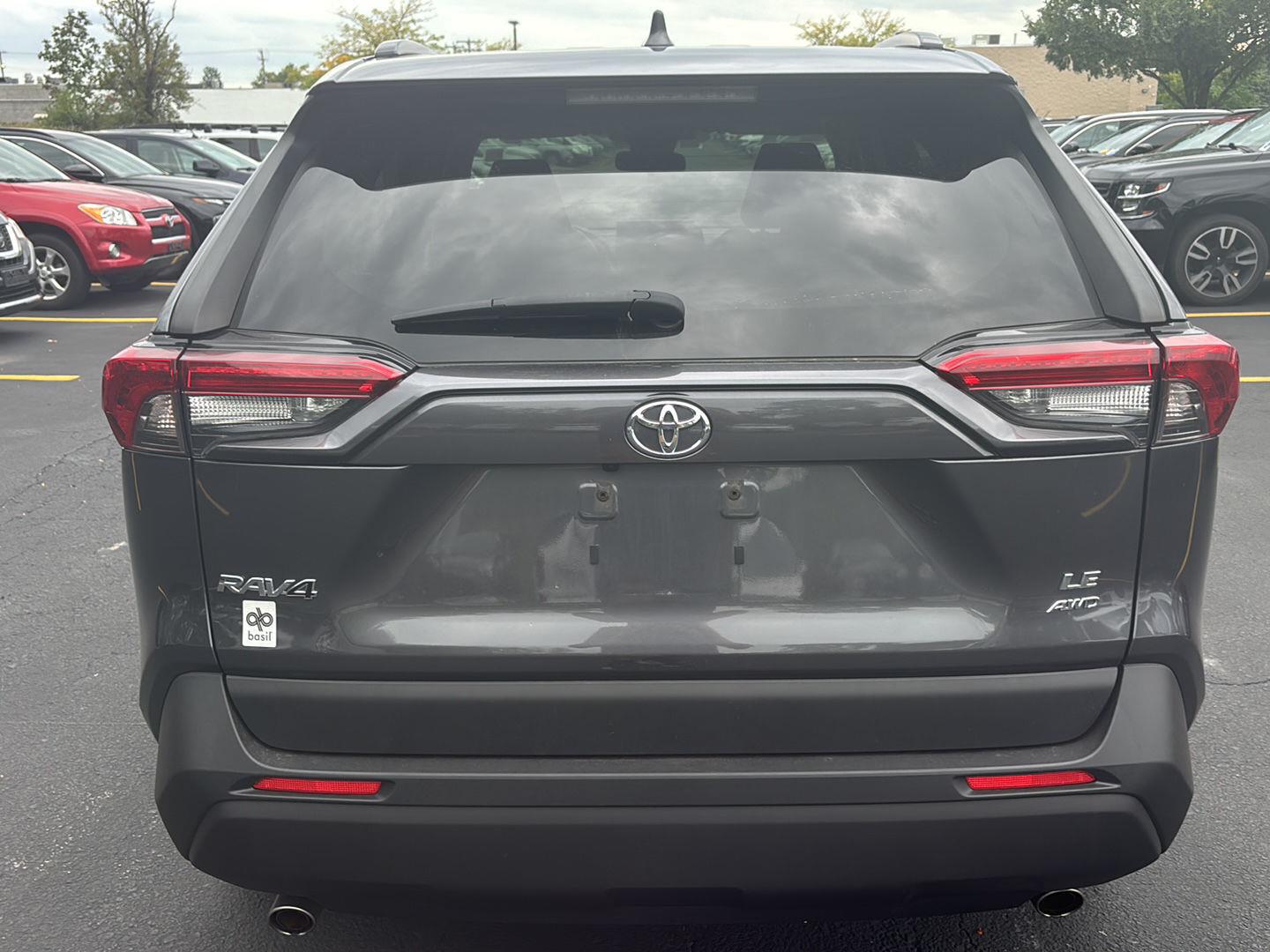 Used 2019 Magnetic Gray Metallic Toyota LE image 6