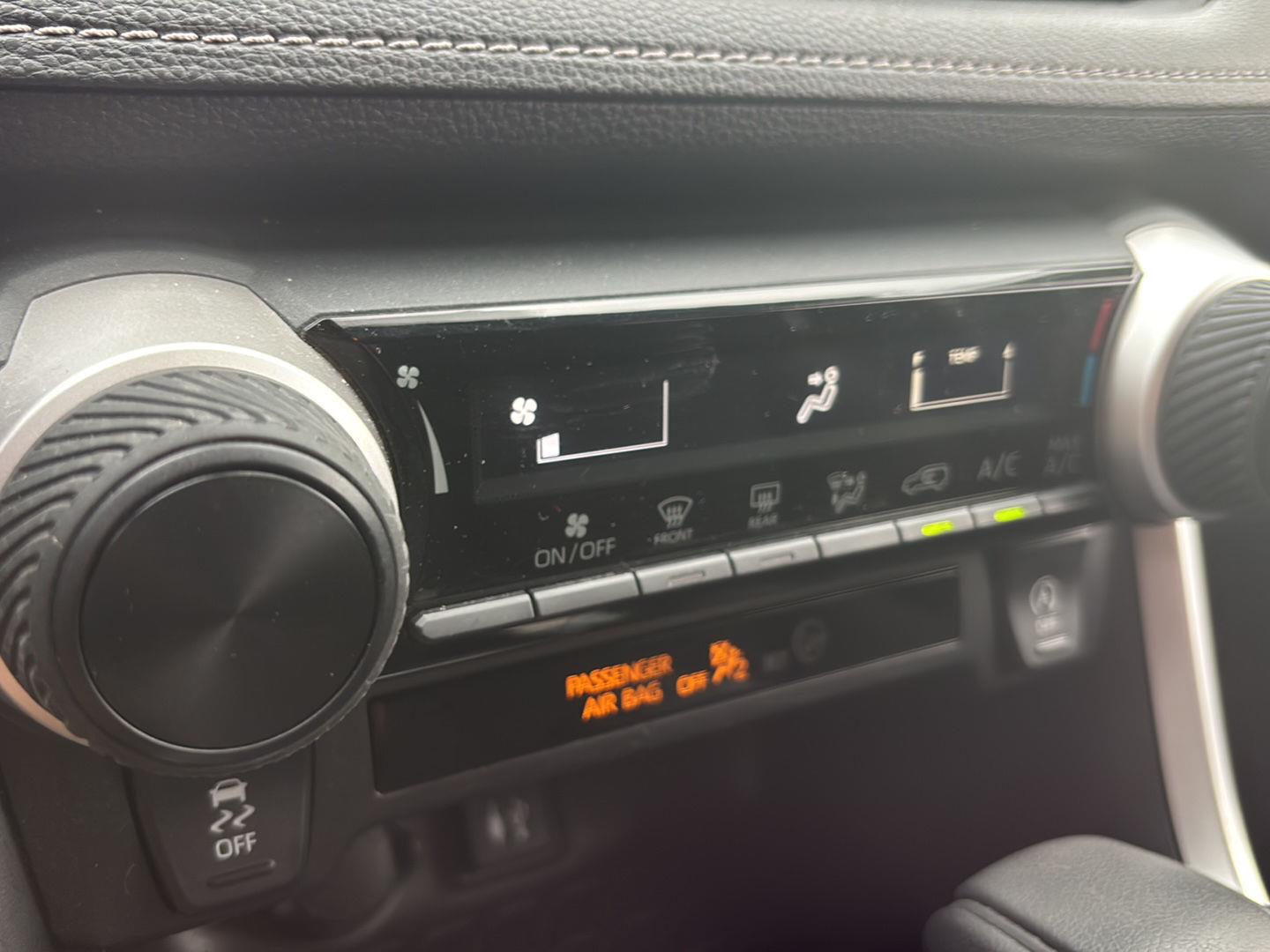Used 2019 Magnetic Gray Metallic Toyota LE image 13