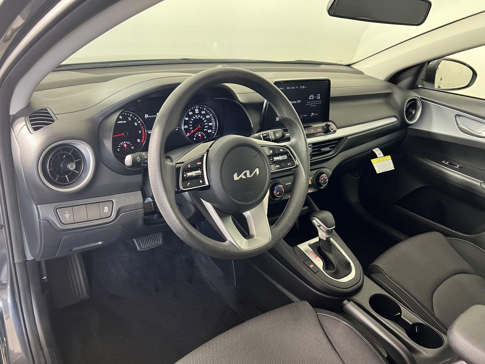Used 2024 Gravity Gray Kia LXS image 10