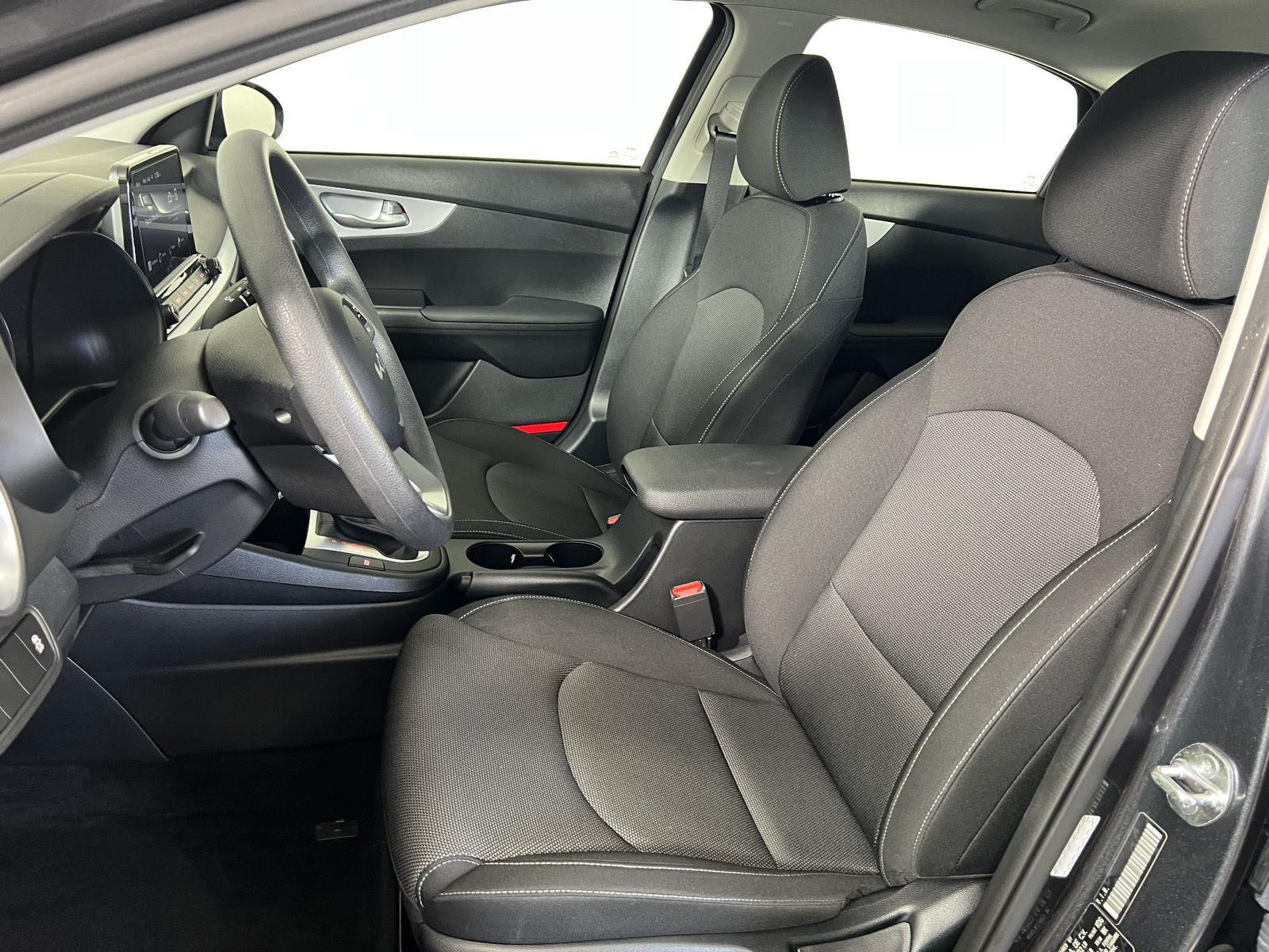 Used 2024 Gravity Gray Kia LXS image 11