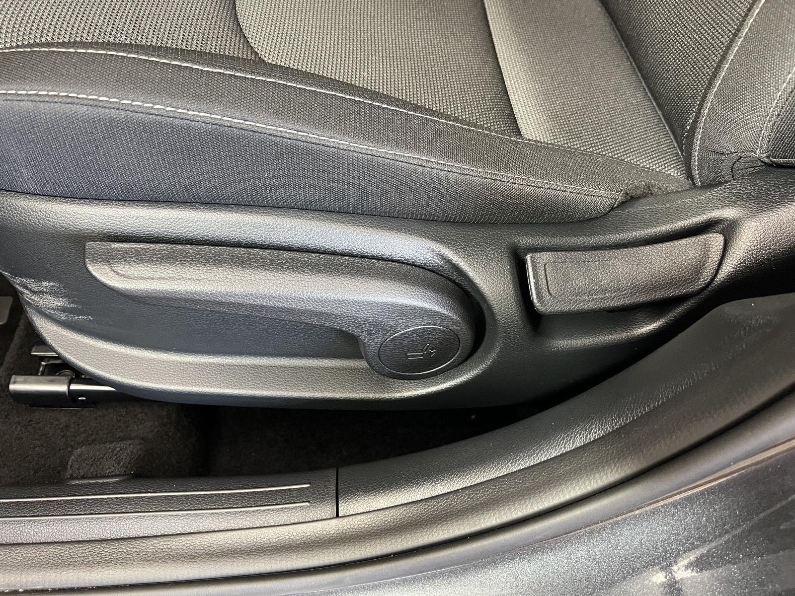 Used 2024 Gravity Gray Kia LXS image 12