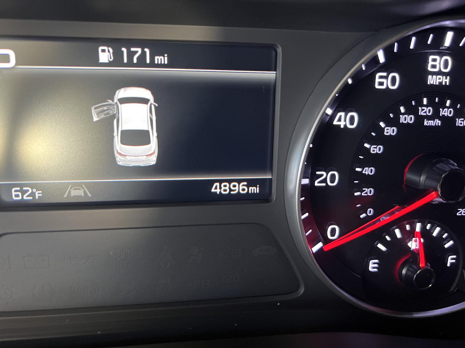 Used 2024 Gravity Gray Kia LXS image 18