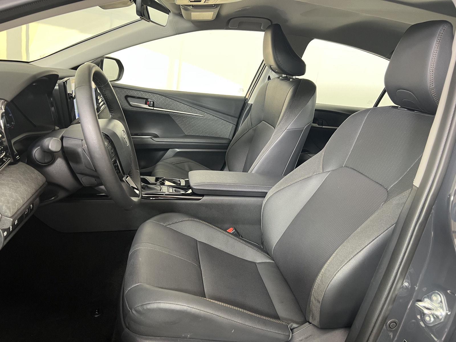 Used 2026 Underground Toyota XLE image 11