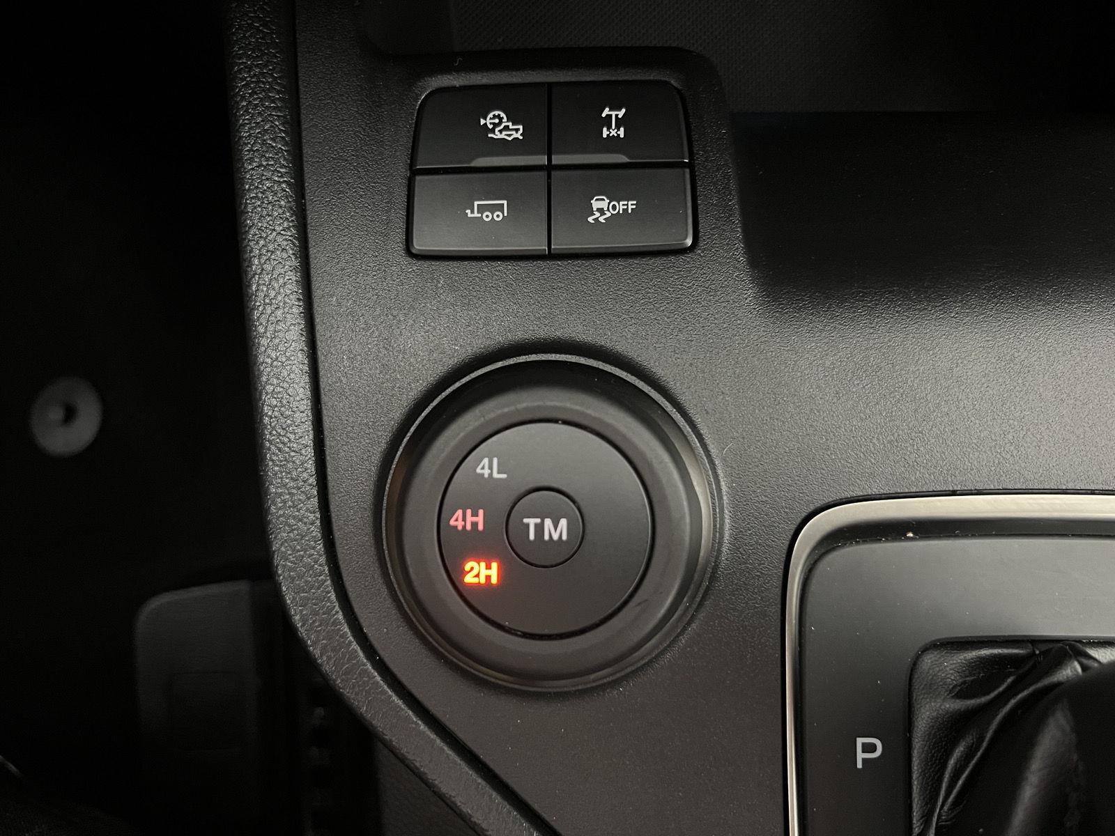 Used 2022 Shadow Black Ford XLT image 21