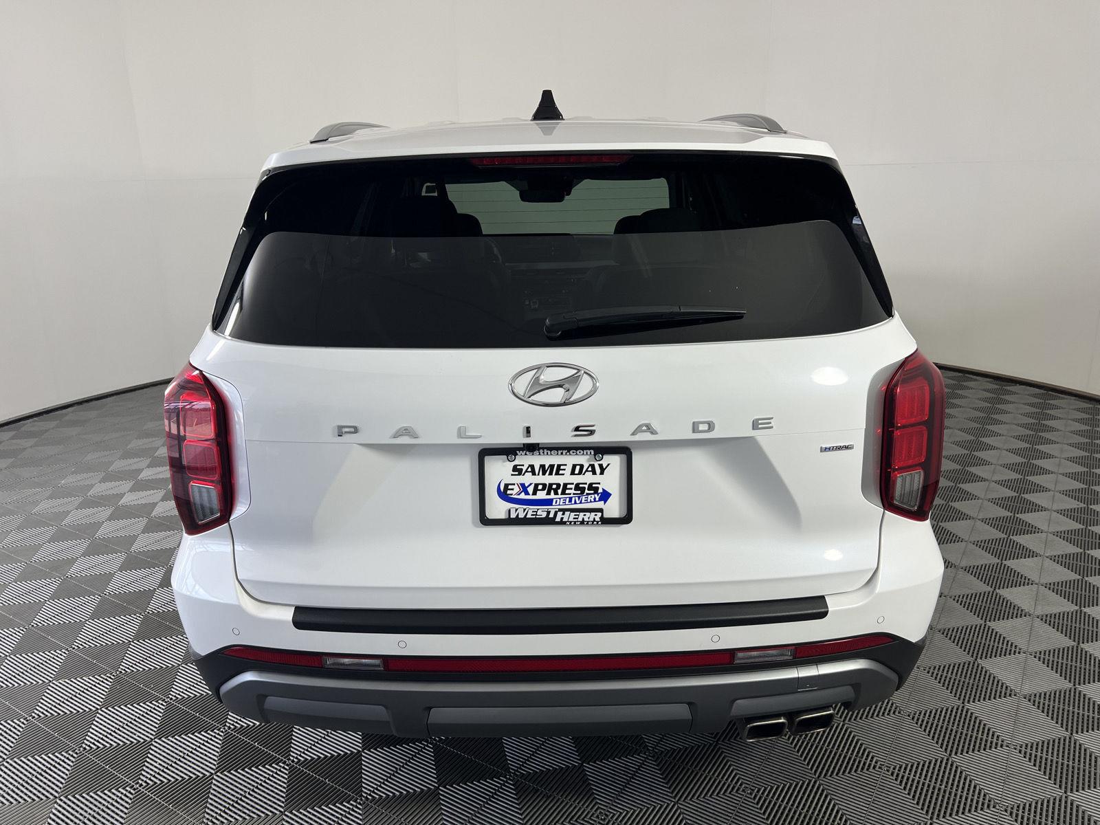 Certified Used 2025 Hyper White Hyundai SEL Premium 7P image 10