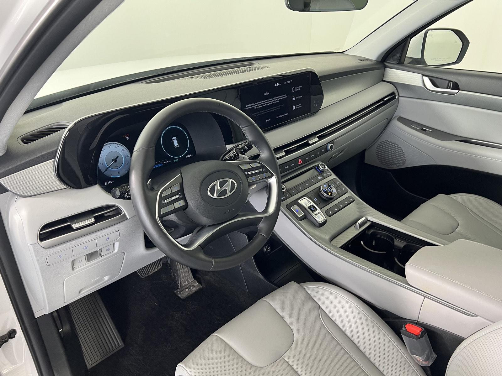 Certified Used 2025 Hyper White Hyundai SEL Premium 7P image 15