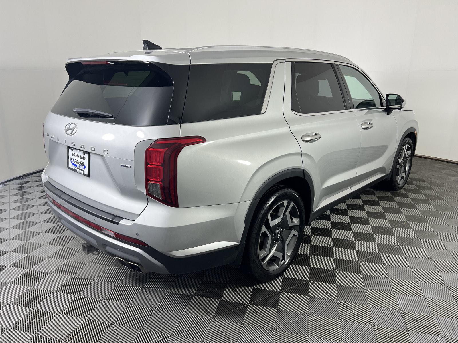 Used 2023 Typhoon Silver Hyundai SEL image 3