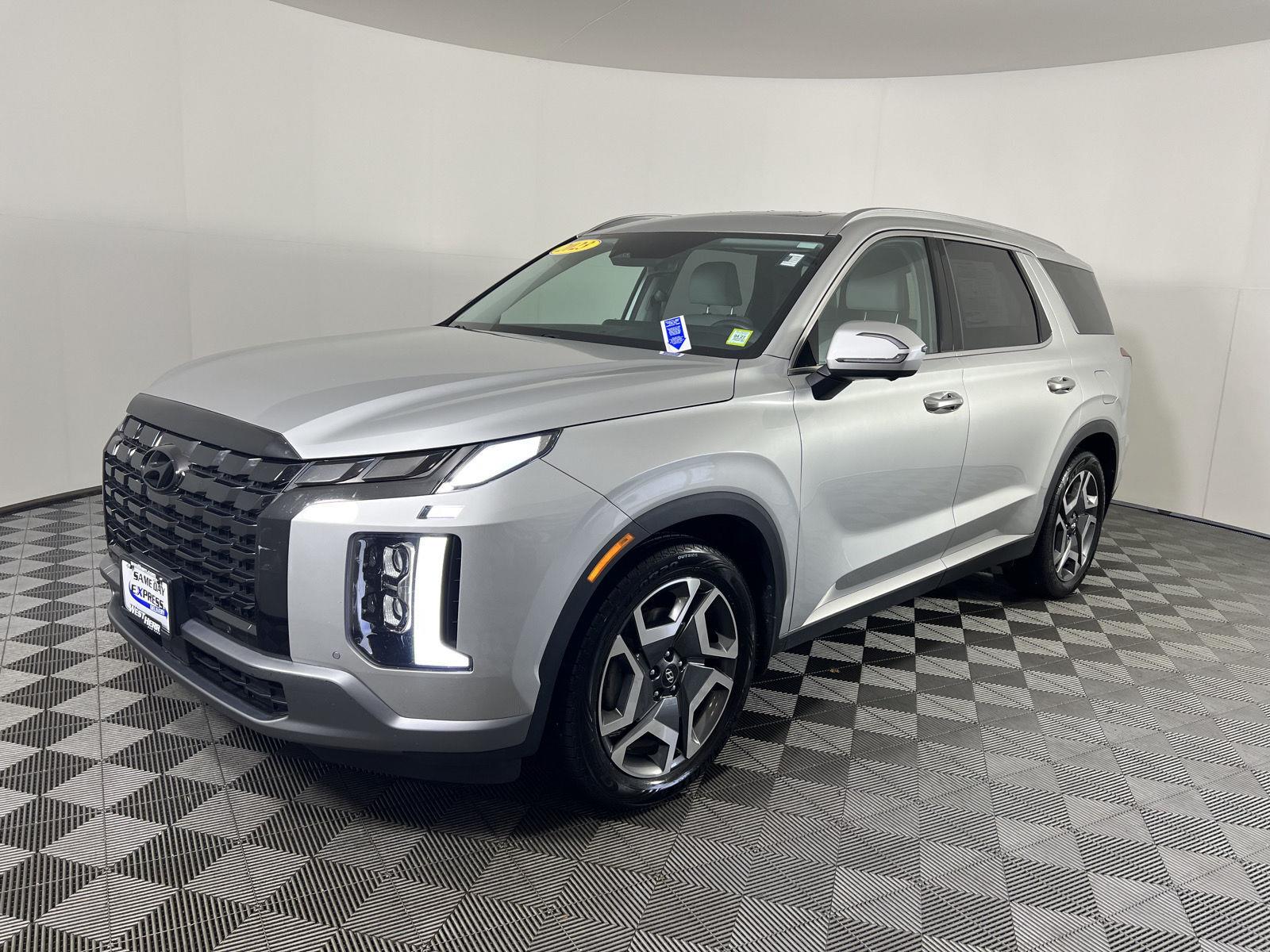 Used 2023 Typhoon Silver Hyundai SEL image 7