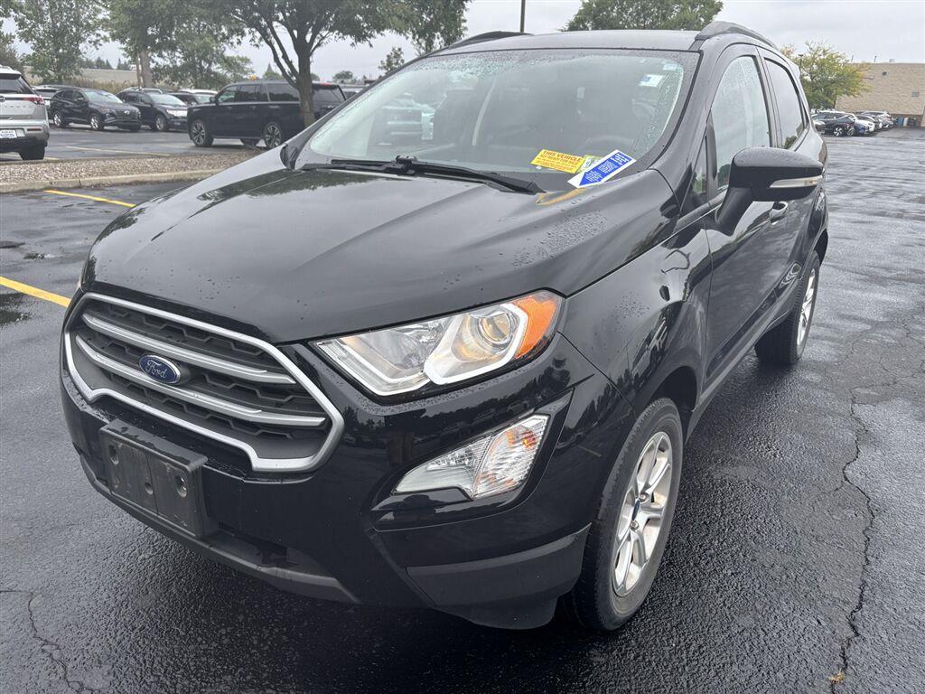 Used 2020 Shadow Black Ford SE image 3