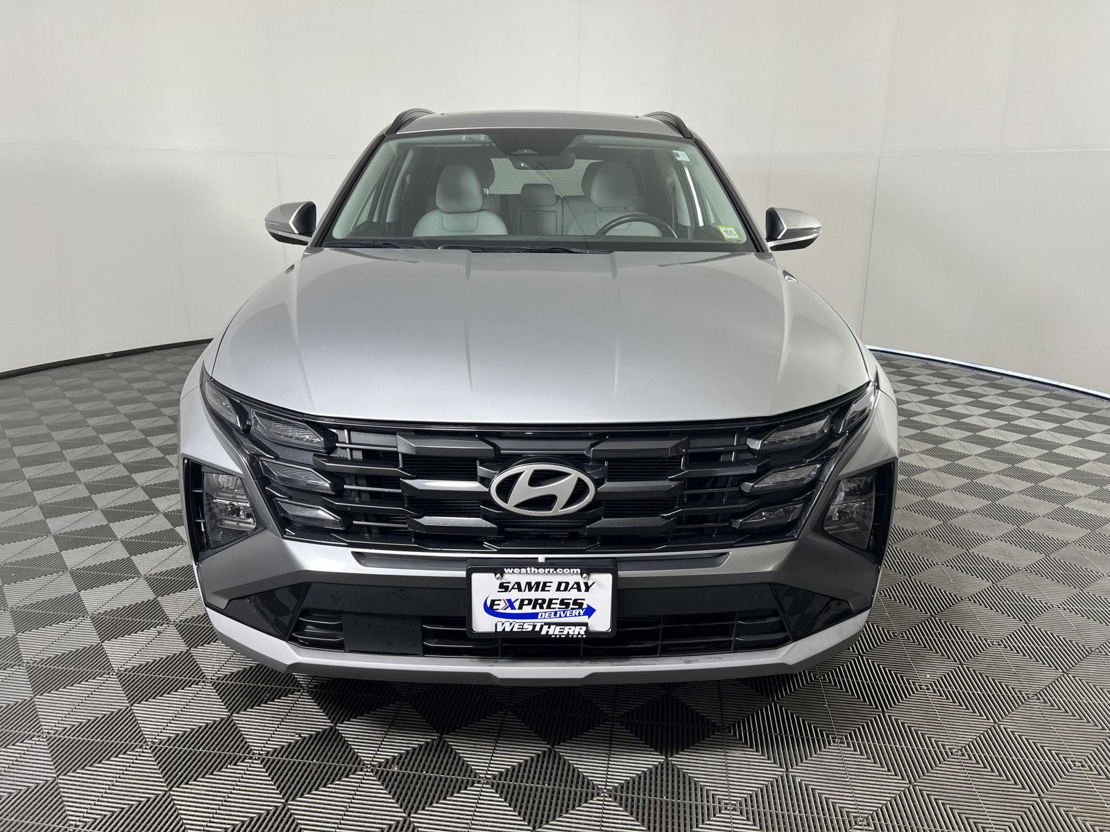 Certified Used 2025 Shimmering Silver Hyundai SEL Convenience image 8