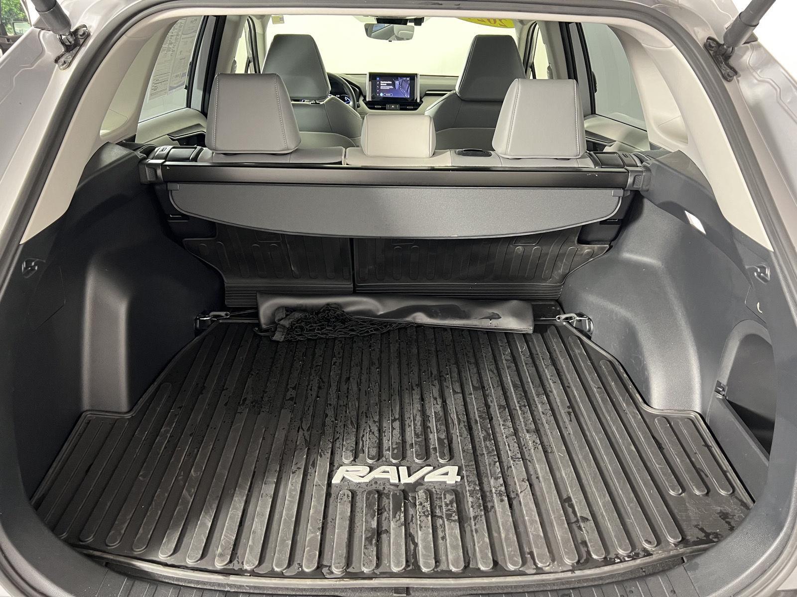 Used 2024 Silver Sky Metallic Toyota XLE Premium image 30