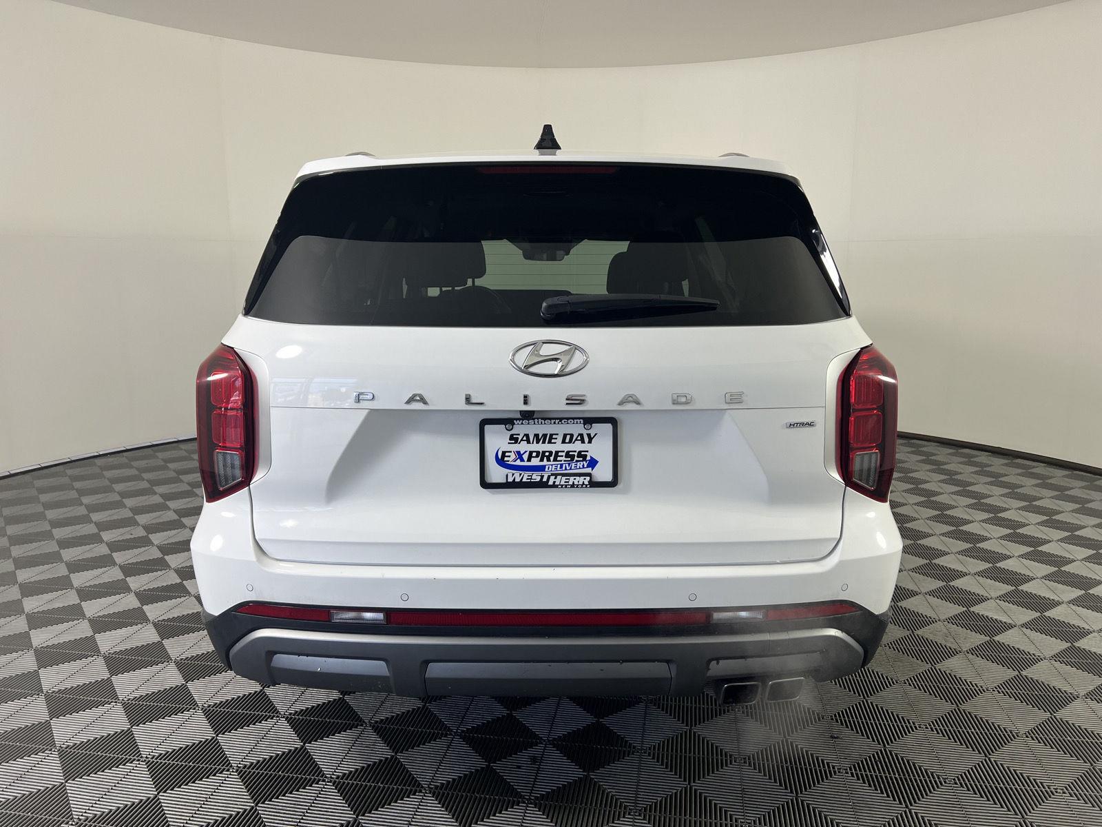 Certified Used 2023 Hyper White Hyundai SEL image 4