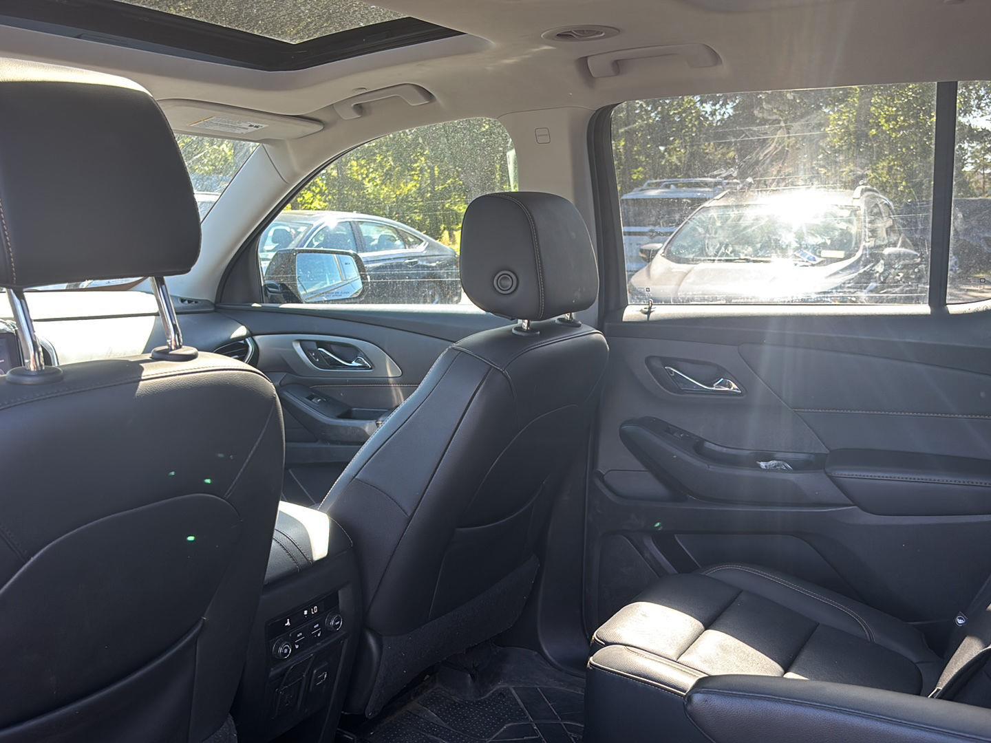 Used 2020 Mosaic Black Metallic Chevrolet Premier image 17