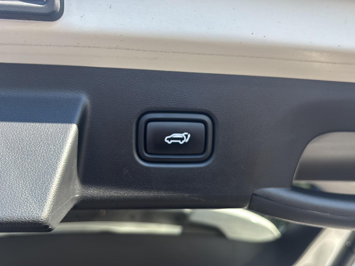 Certified Used 2024 White Pearl Hyundai SEL image 19