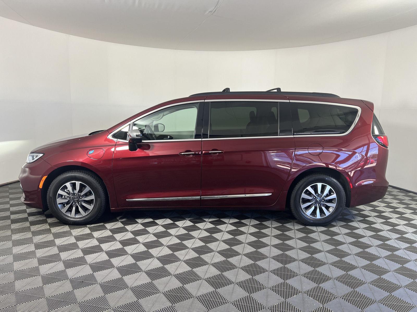 Used 2023 Velvet Red Pearlcoat Chrysler Hybrid Limited image 6