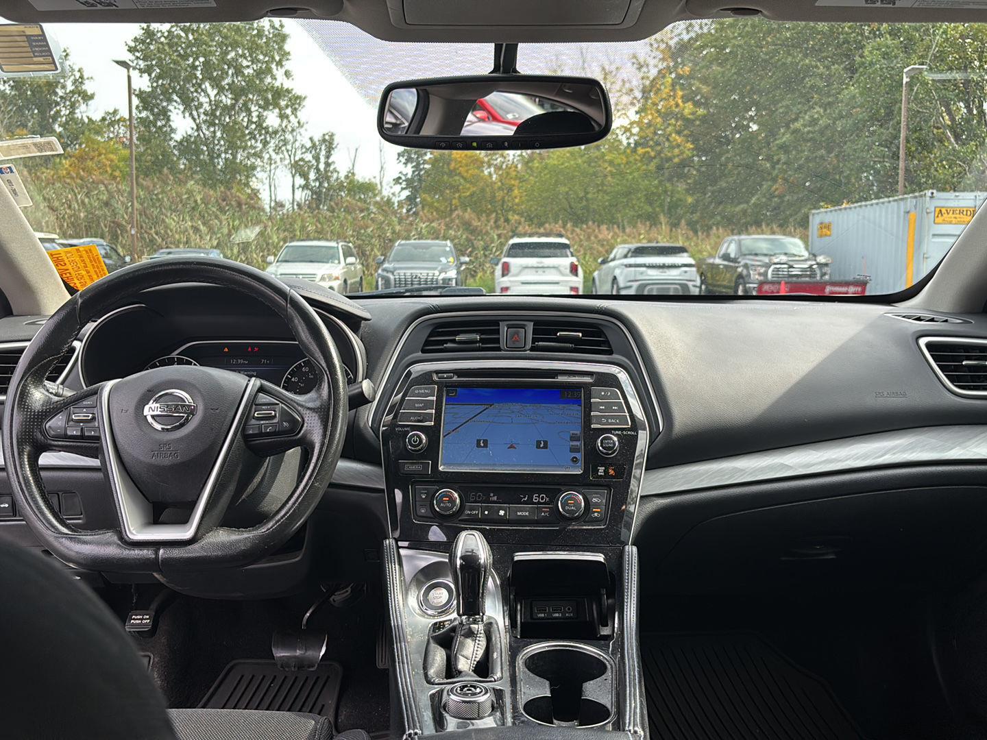 Used 2018 Pearl White Nissan S image 18
