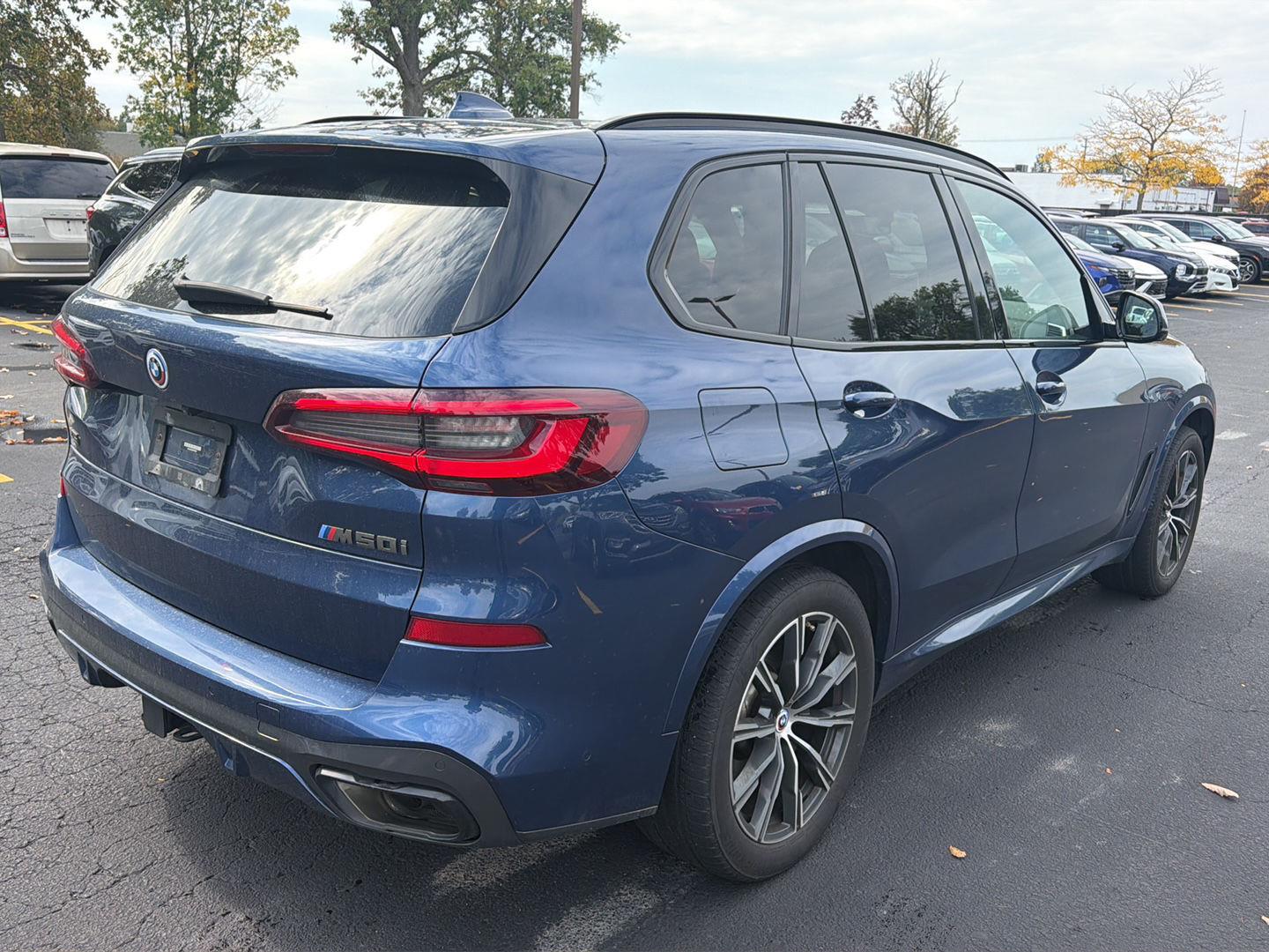 Used 2023 Phytonic Blue Metallic BMW M50i image 6