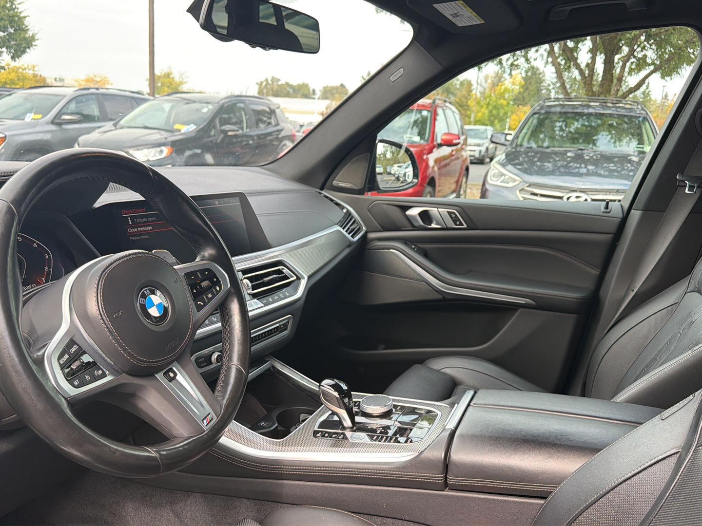 Used 2023 Phytonic Blue Metallic BMW M50i image 7