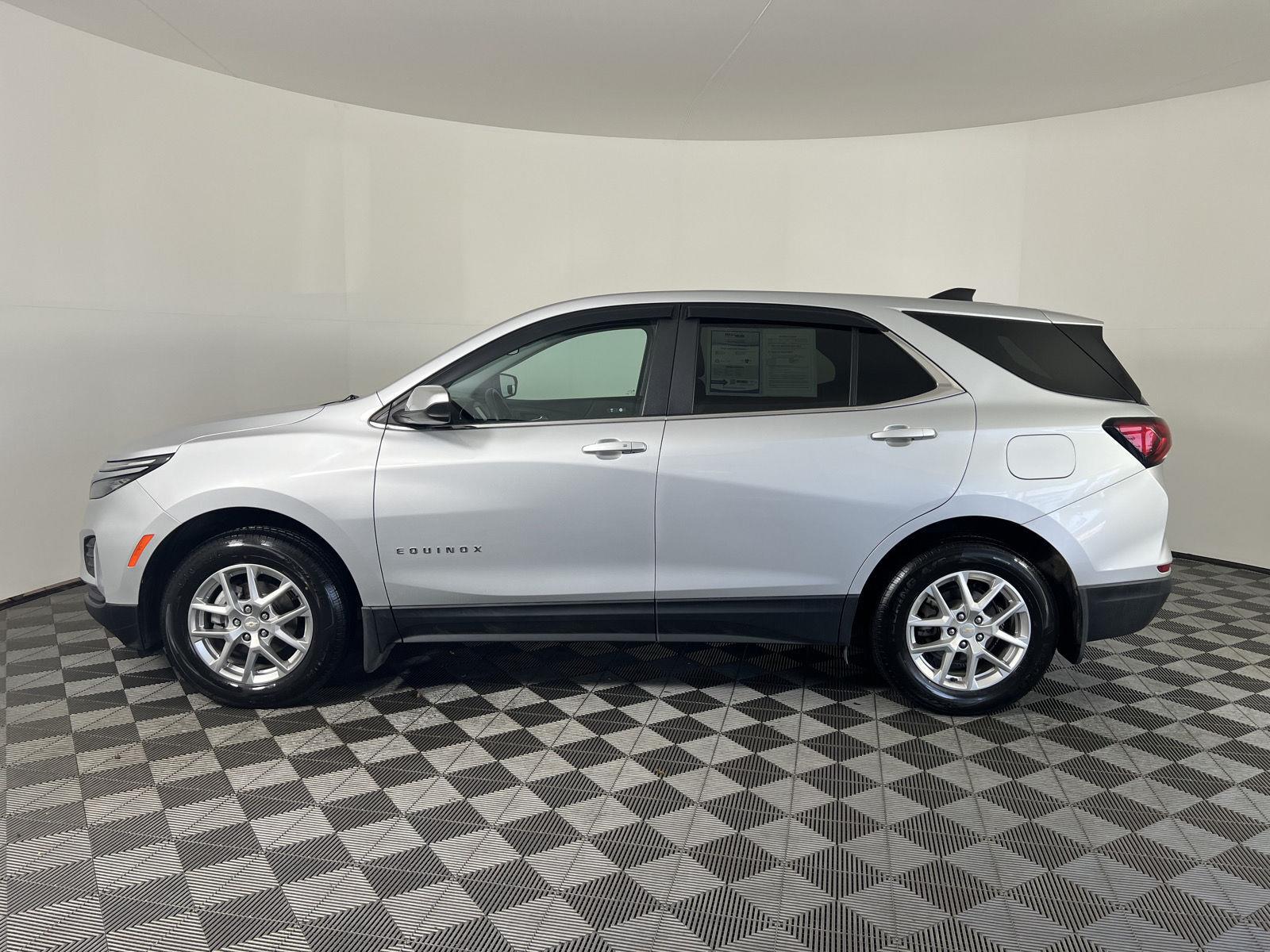Used 2022 Silver Ice Metallic Chevrolet LT image 6