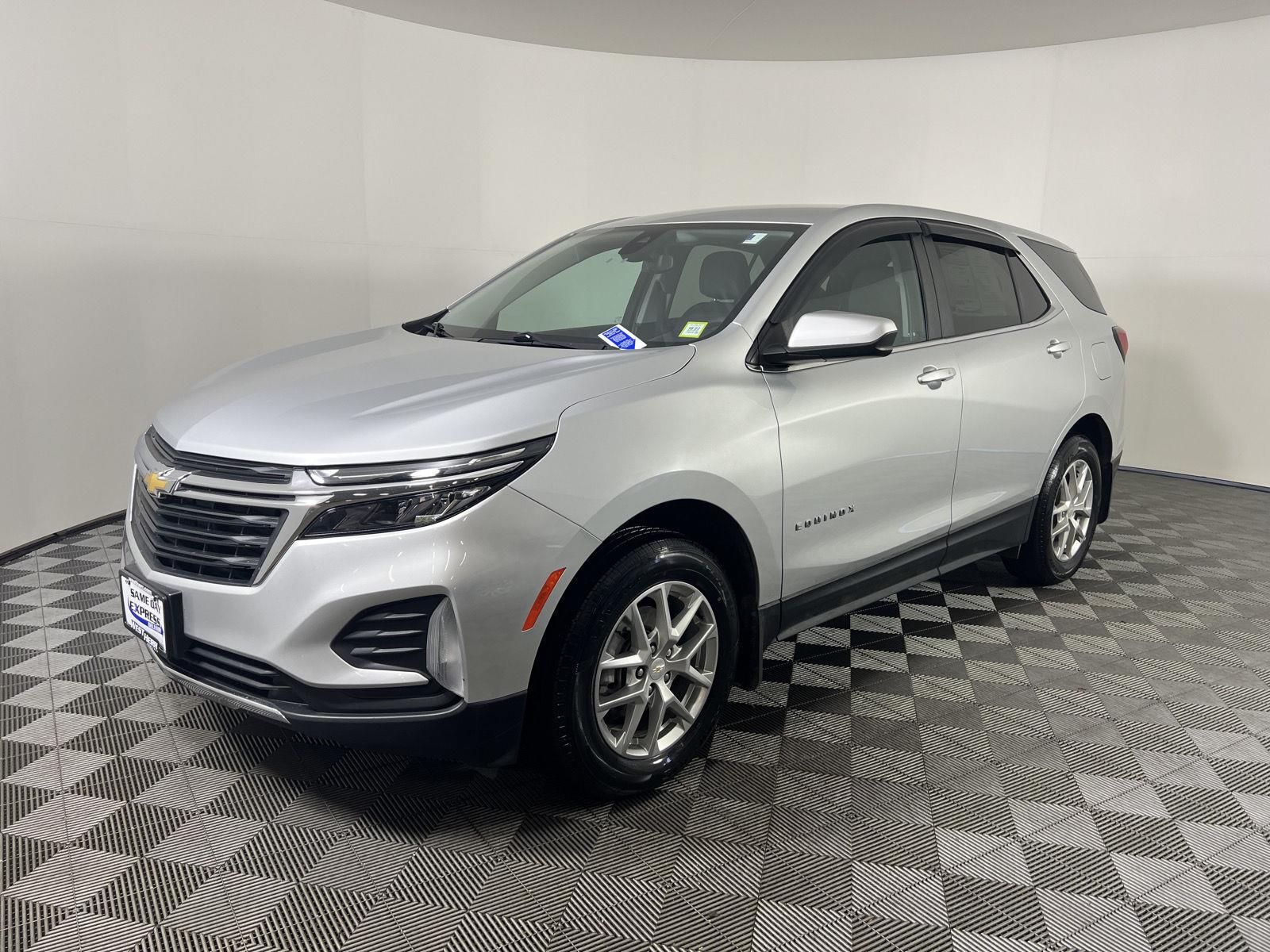 Used 2022 Silver Ice Metallic Chevrolet LT image 7