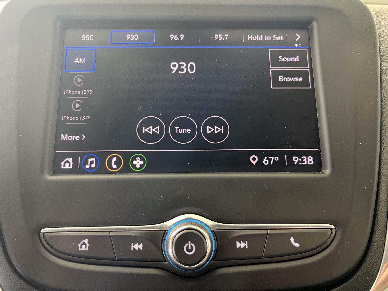 Used 2022 Silver Ice Metallic Chevrolet LT image 19